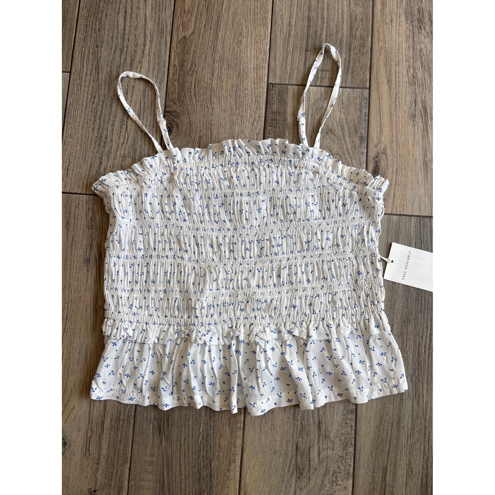 Free Assembly Smocked‎ Cami Top Womens M White Blue Floral NWT Ruffle Peplum